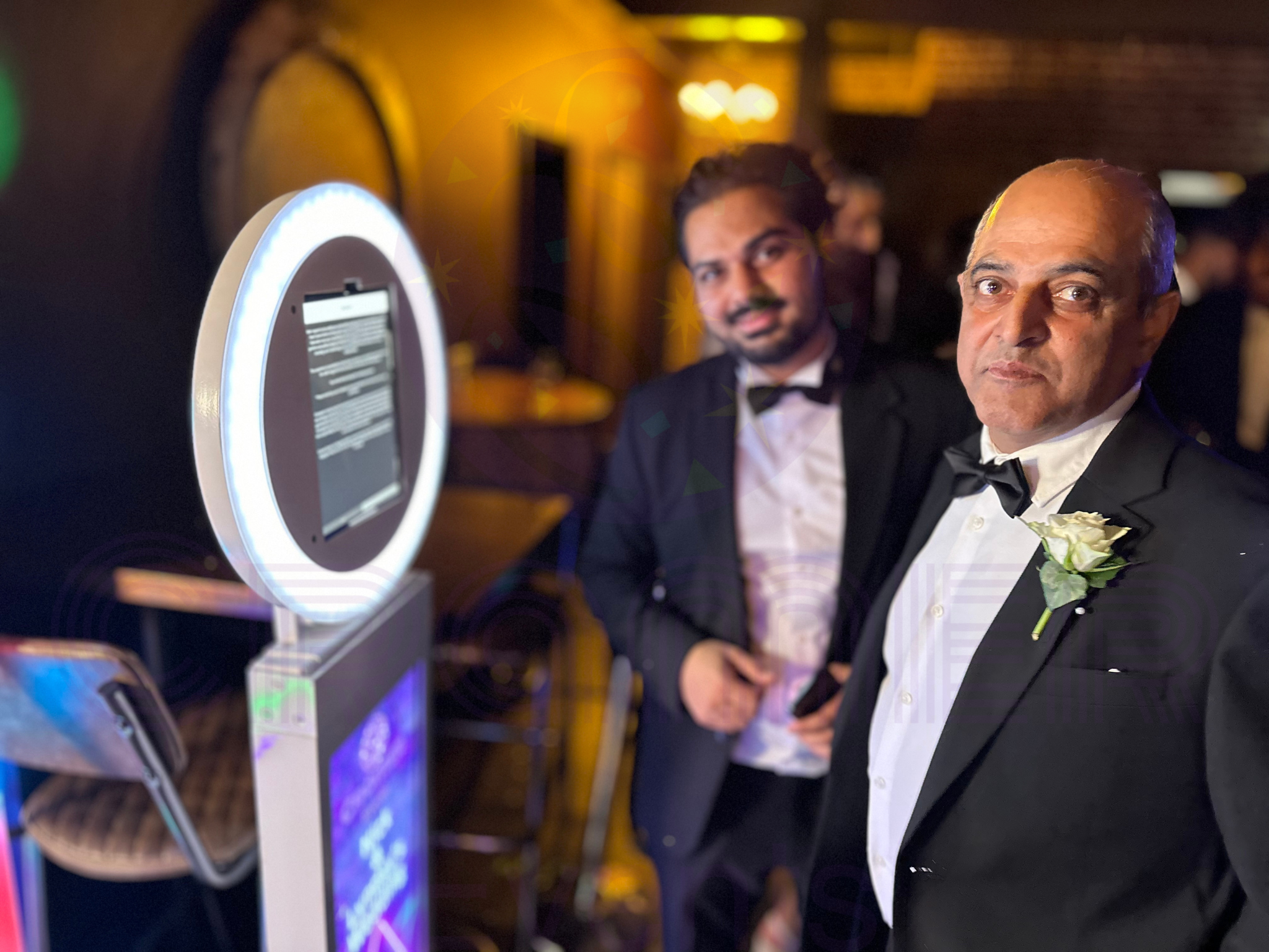 Kapture Selfie Booth with bright ring light – selfie, GIFs & boomerangs in Kent